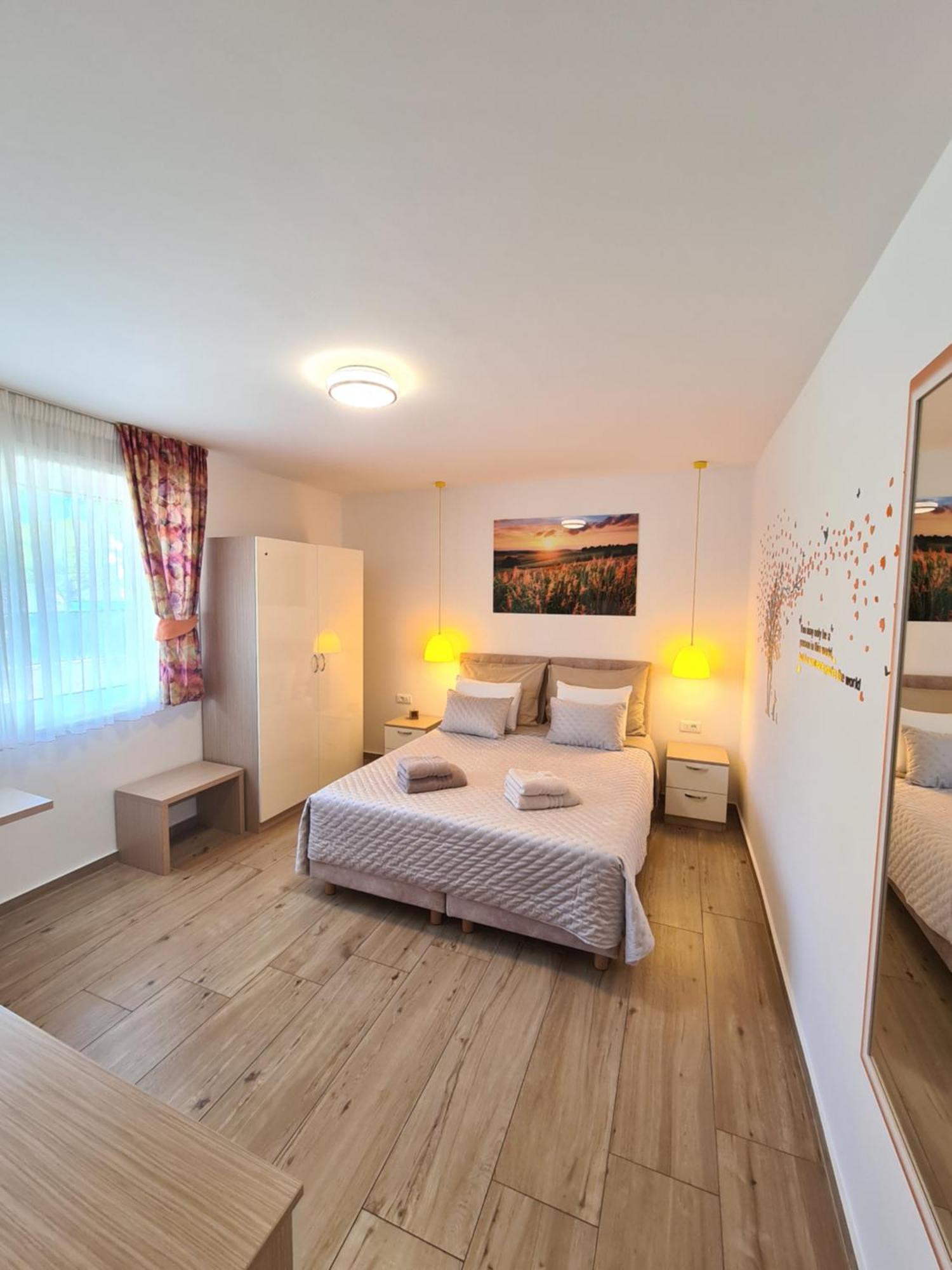 Coloured Rooms Спліт Екстер'єр фото