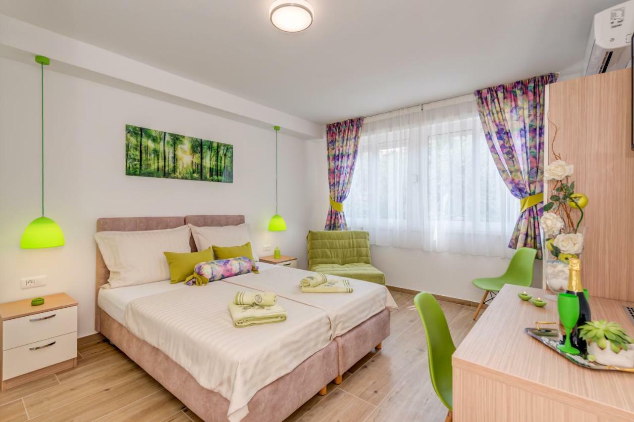 Coloured Rooms Спліт Екстер'єр фото